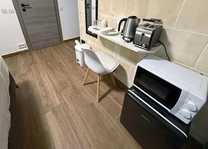 Mini In Apartment *