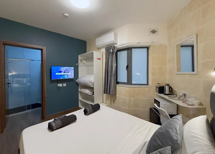 Apartment Mini In Victoria